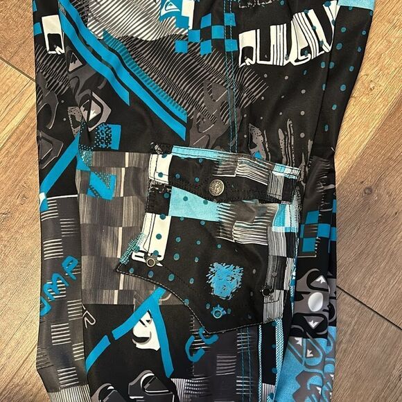 QuickSilver bermuda for mens - Picture 2 of 5